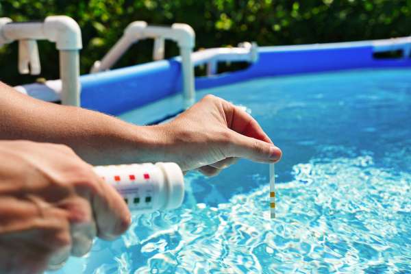 Wasseranalyse im Schwimmbad: Was Sie wissen sollten